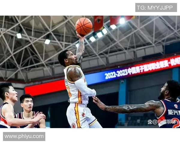 深圳篮球队状态回暖大满贯点评展现球队新气象与未来潜力